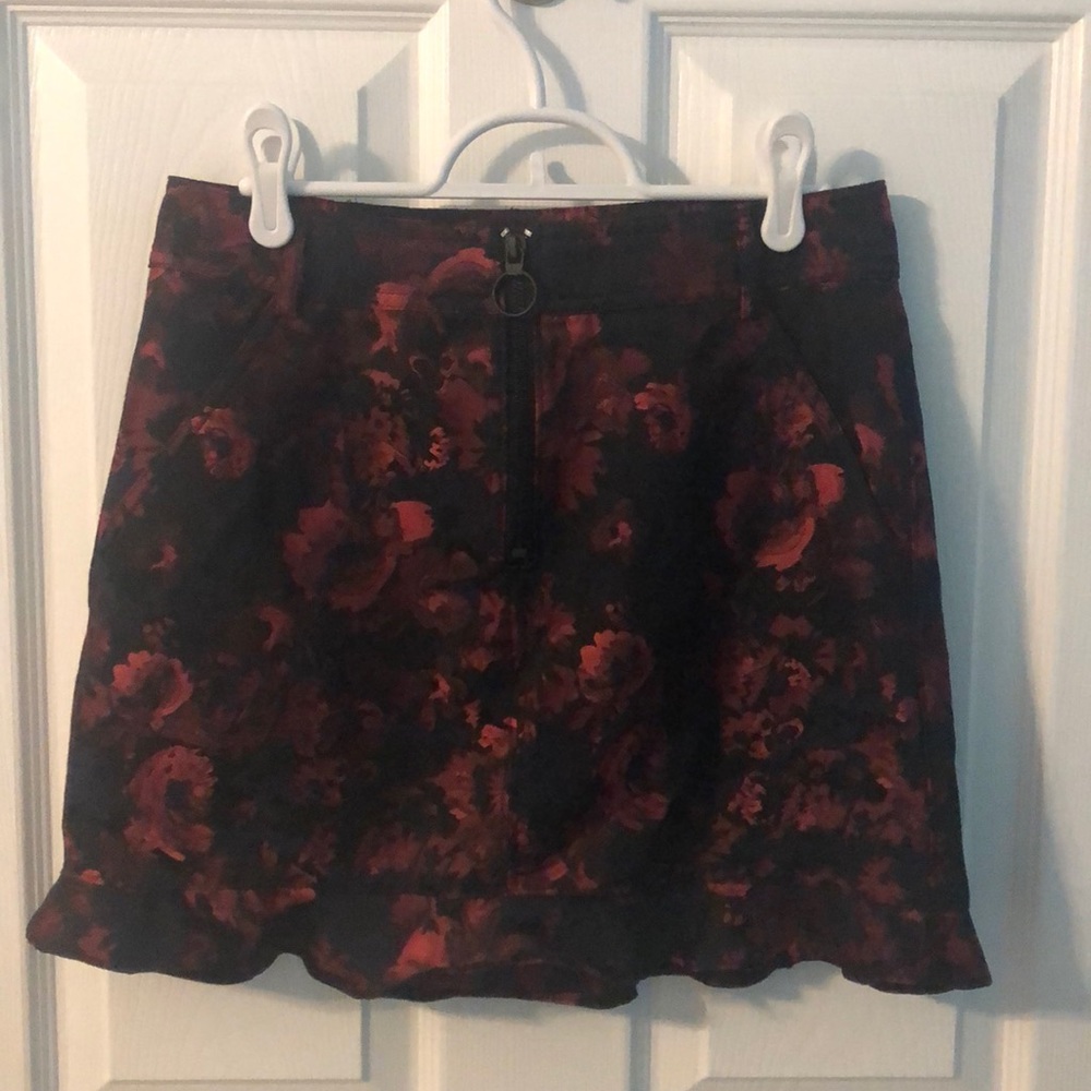 Express Skirt size 4